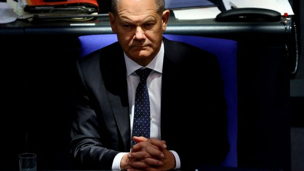 Germany’s Scholz travelling to Paris to meet Zelenskiy: sources